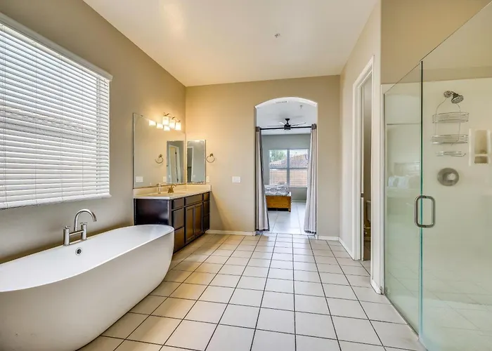 Holiday home 'rapt Expression' W/ Patio! Queen Creek