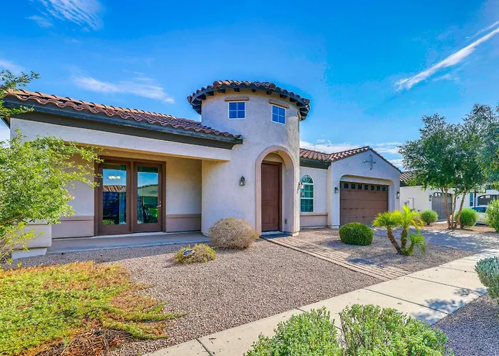 'rapt Expression' W/ Patio! * Queen Creek