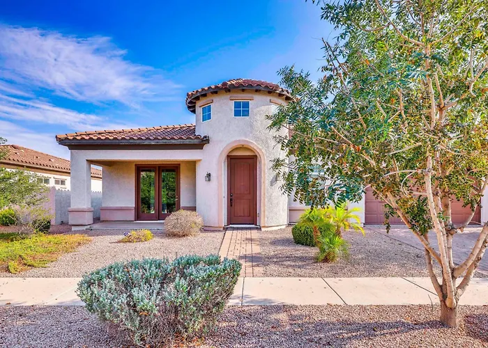 'rapt Expression' W/ Patio! Queen Creek