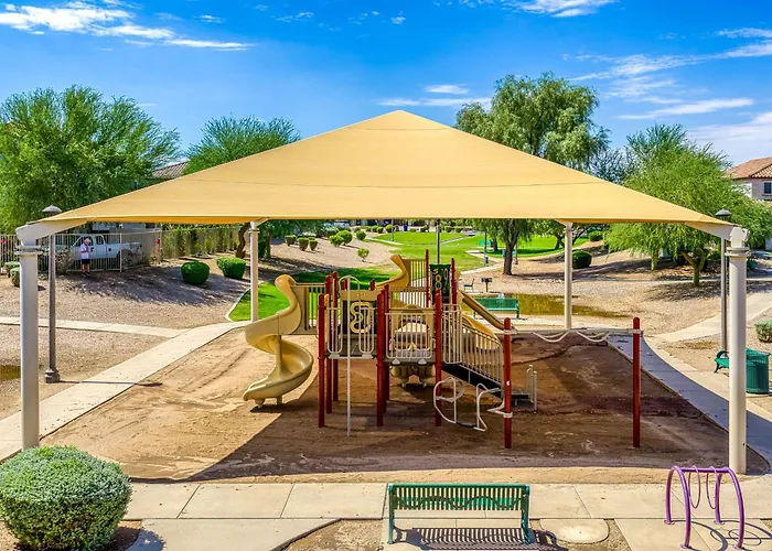 'rapt Expression' W/ Patio! * Queen Creek